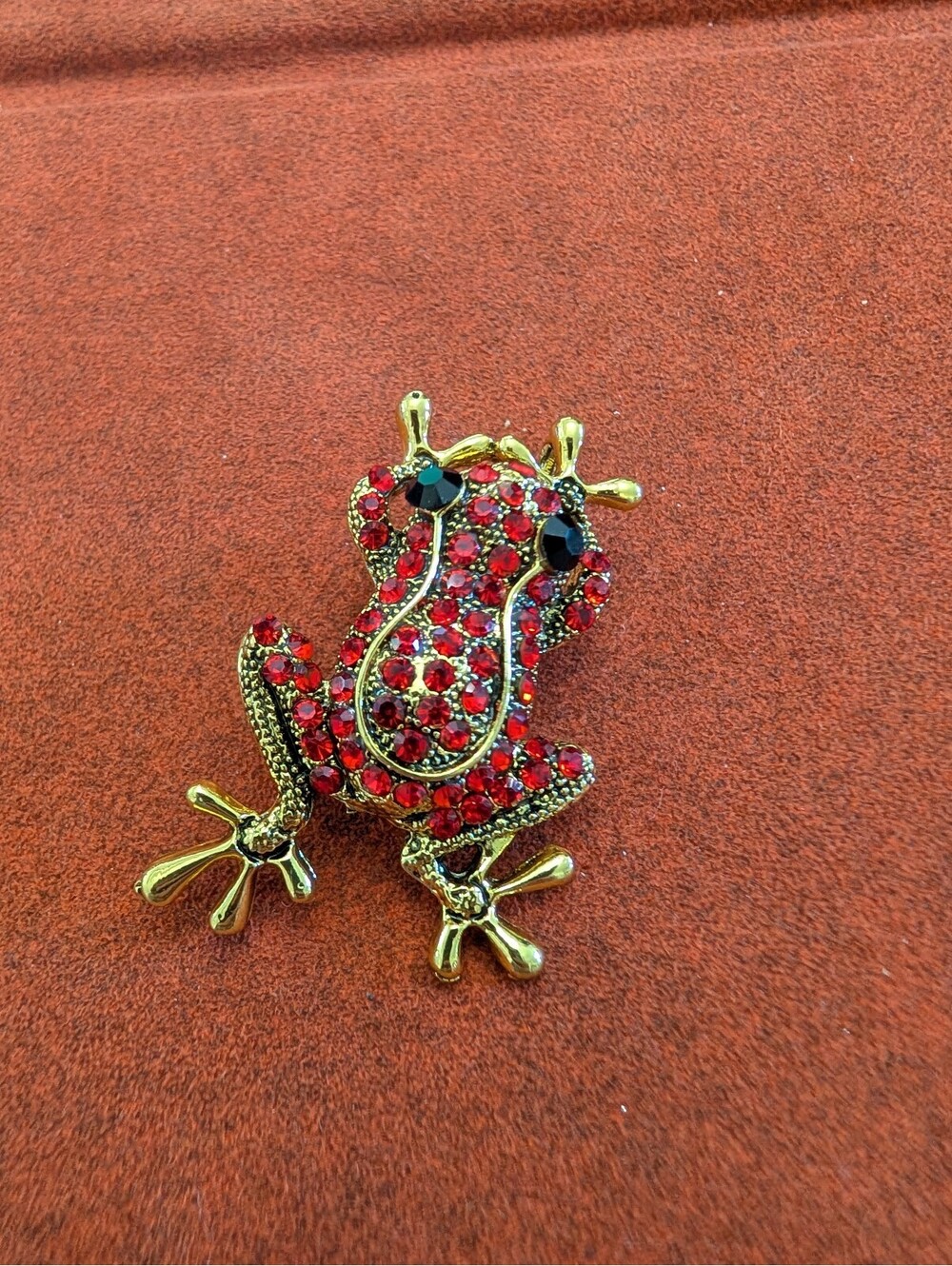 Gold Tone & Red Rhinestone Frog Pin Brooch Pendant NEW
